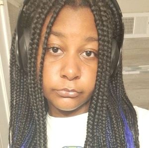 Meet your Posher, Laylah